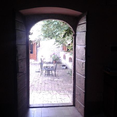 Hostal La Palombaia Spoleto Exterior foto