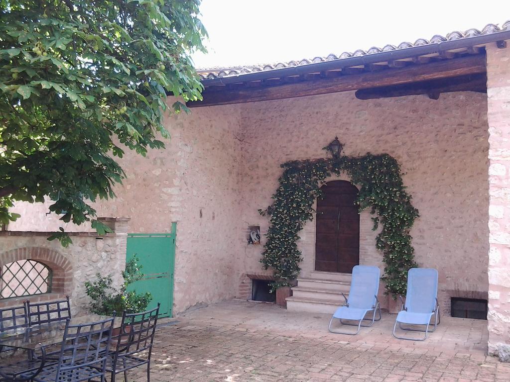 Hostal La Palombaia Spoleto Exterior foto