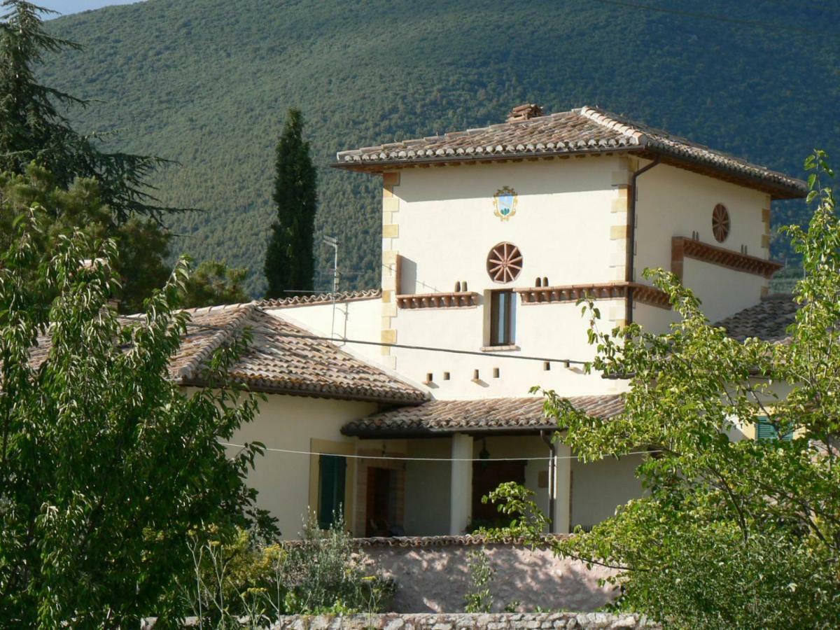 Hostal La Palombaia Spoleto Exterior foto