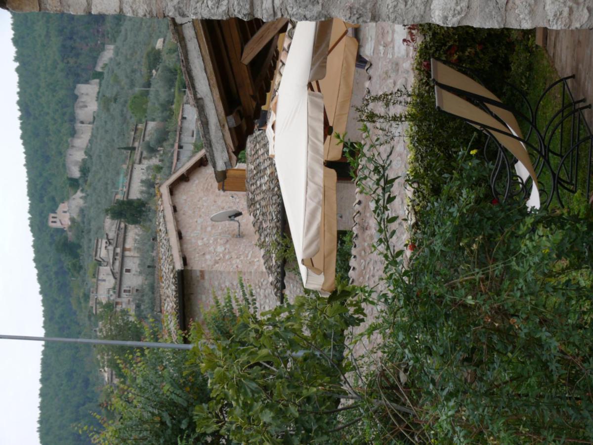 Hostal La Palombaia Spoleto Exterior foto